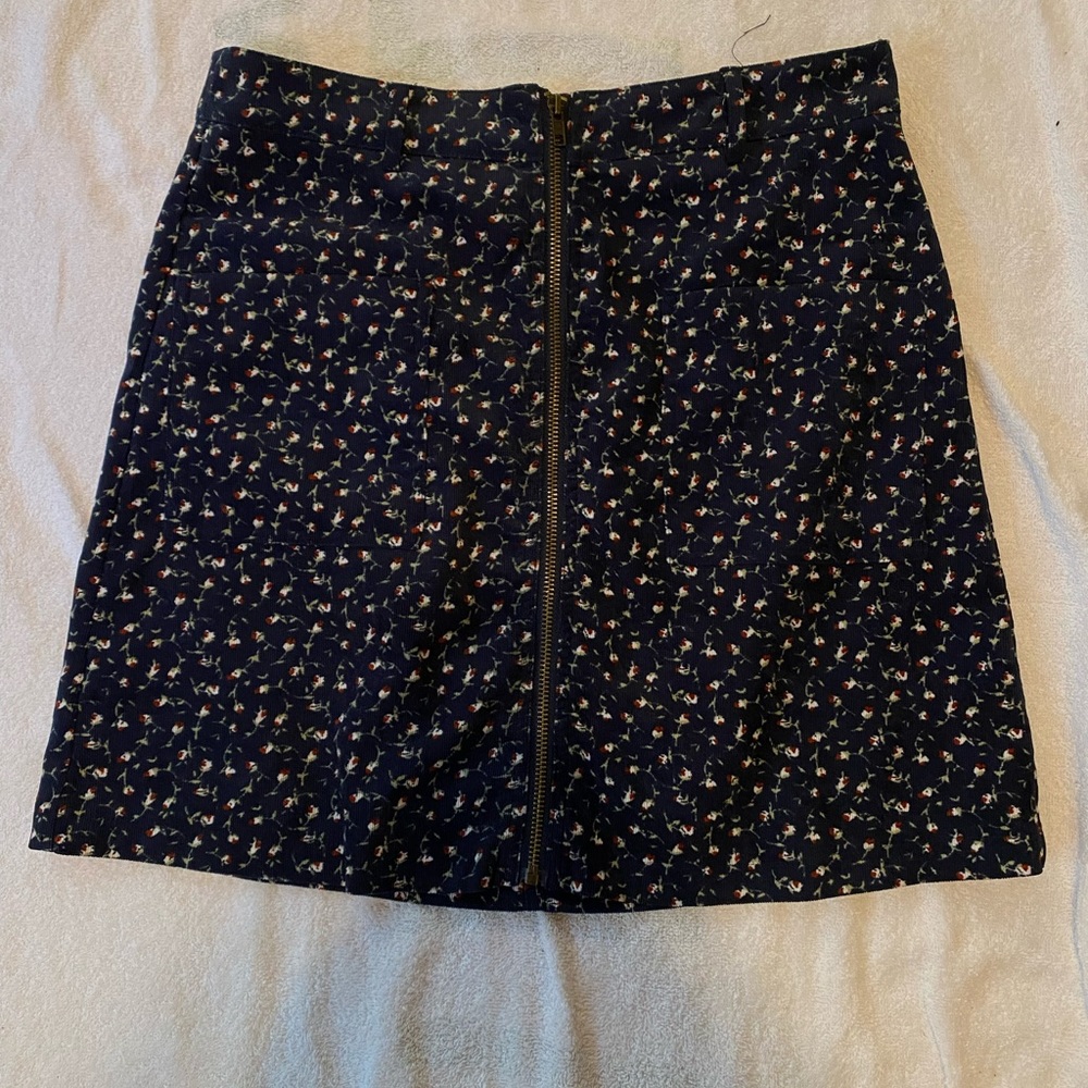 Vintage floral zip up mini skirt